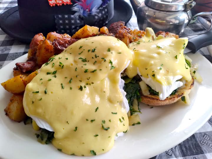 Spinach Benedict