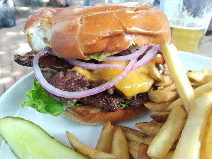 Bacon Cheeseburger