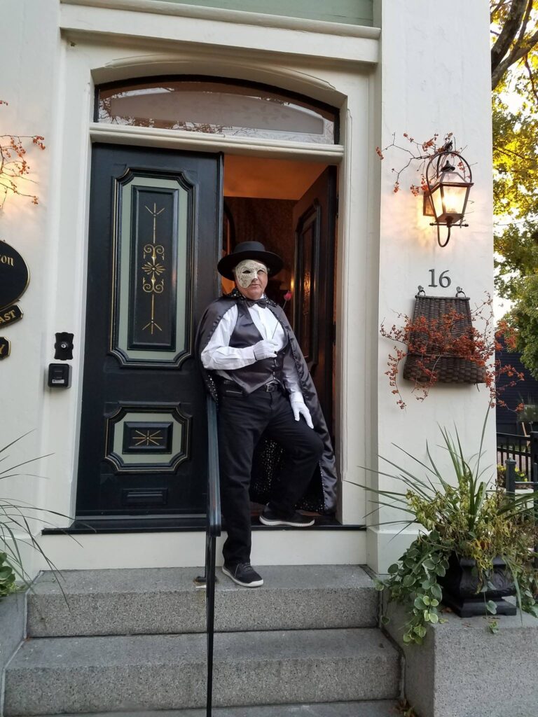 Phantom Opera Is Here